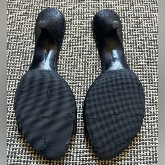 Sigerson Morrison Black Kitten Heels - Picture 4 of 4